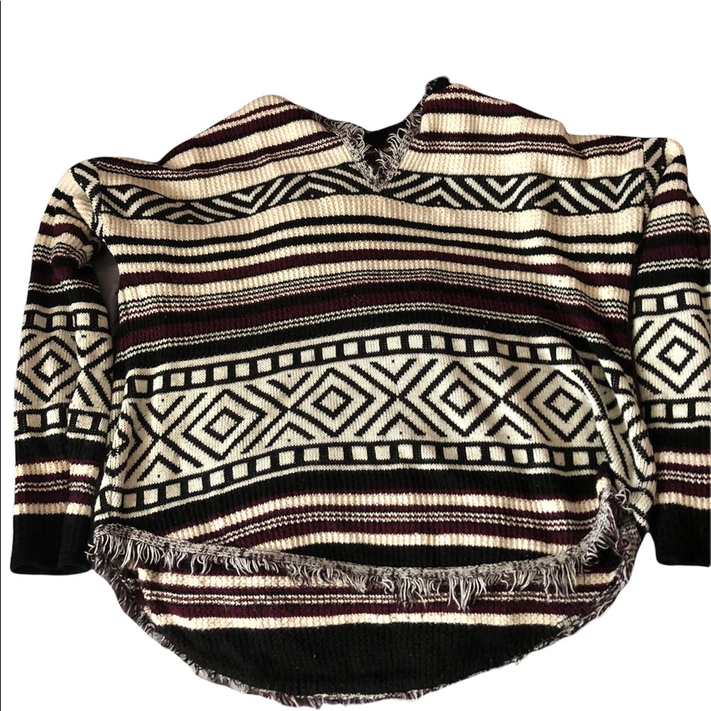 sweater - Picture 4 of 9